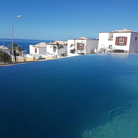 Mariflore Villa *