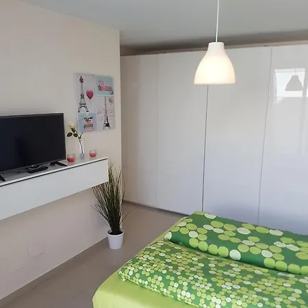 Mariflore Adeje
